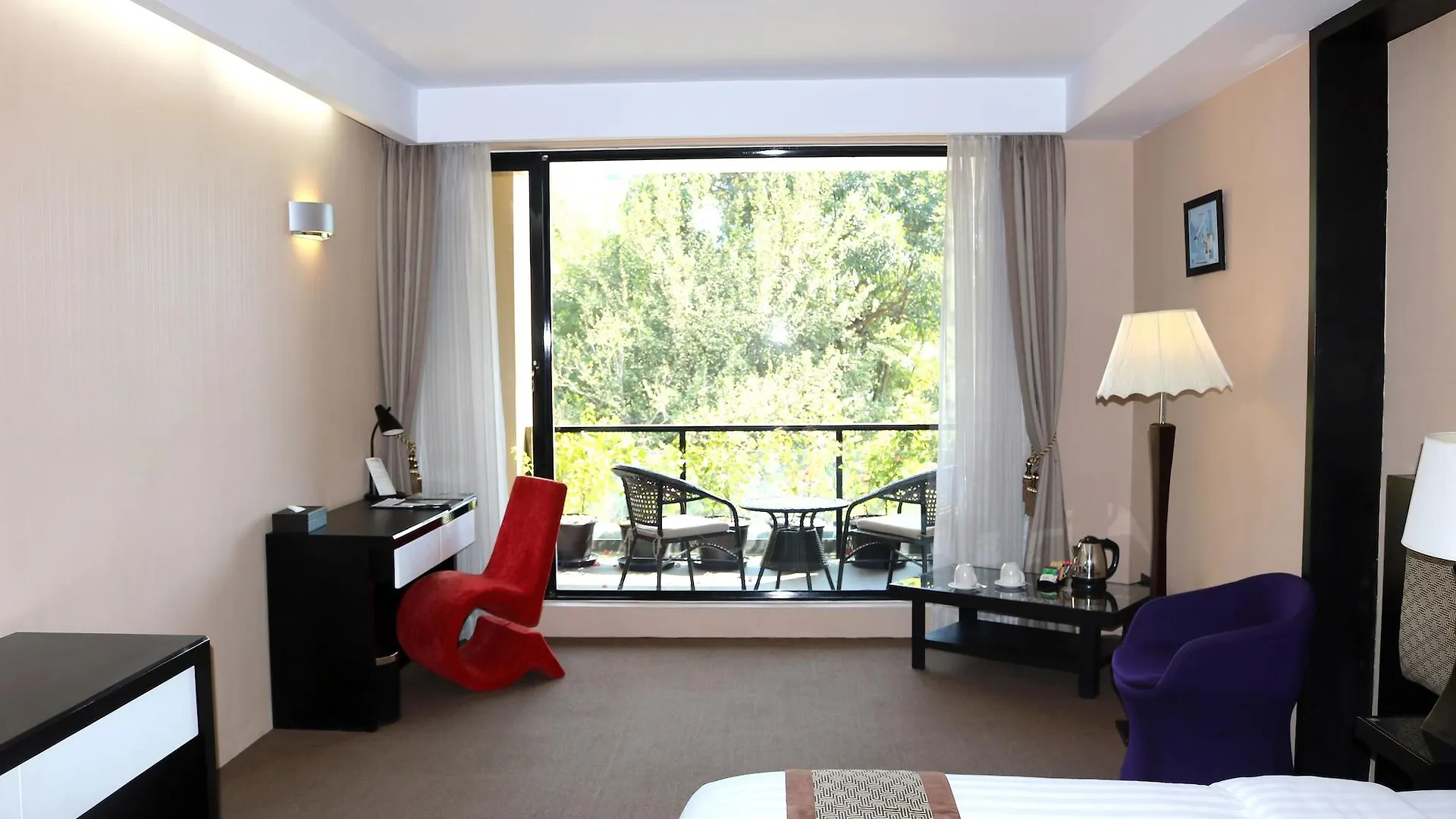 Avenue 64 Hotel Yangon 4*,
