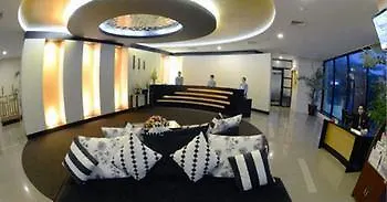 Avenue 64 Hotel Yangon 4*,